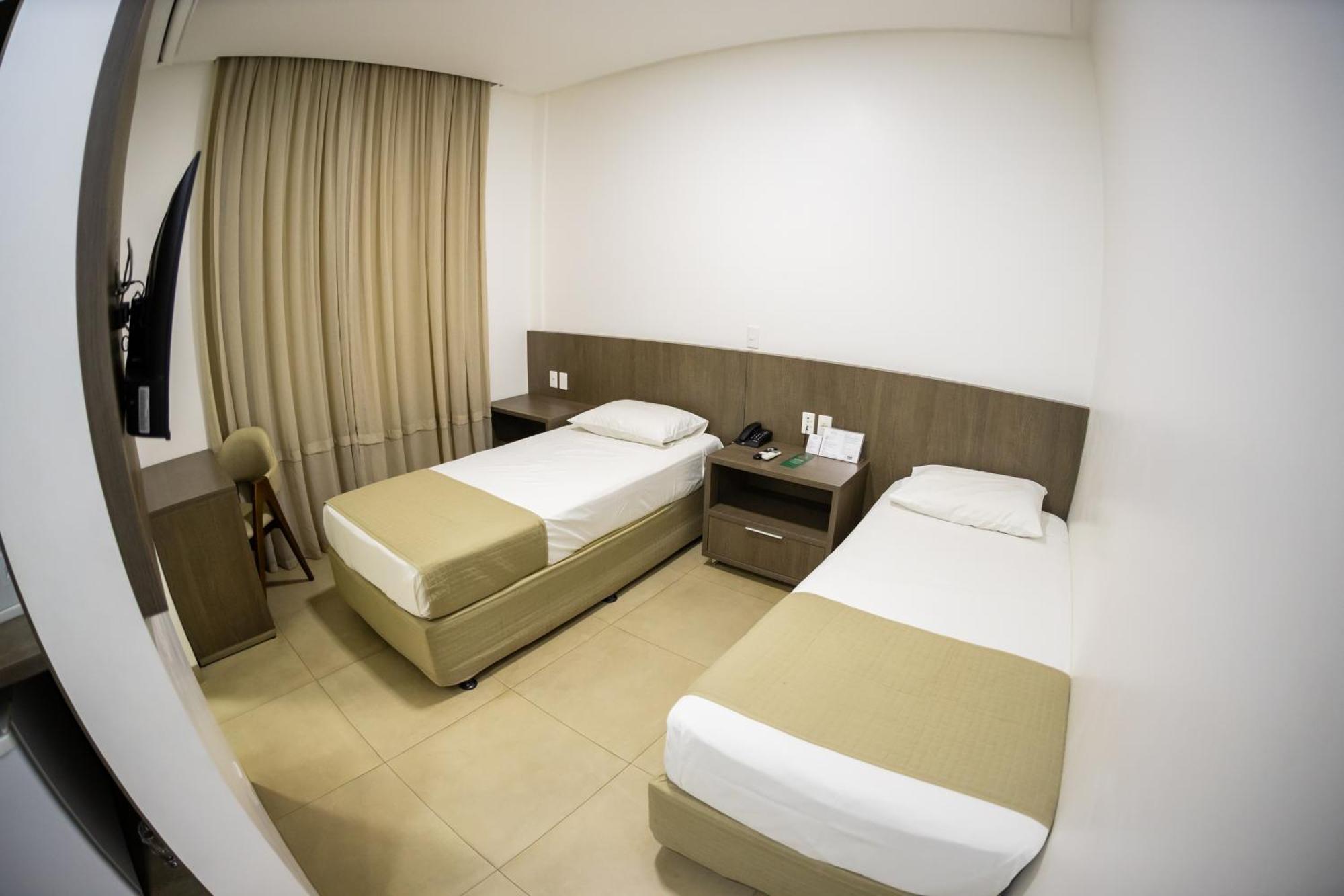 Brii Hotel Araguaína エクステリア 写真